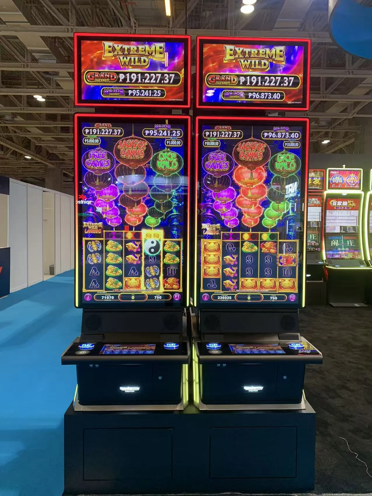 Portrait and landscape gaming cabinet display use cases